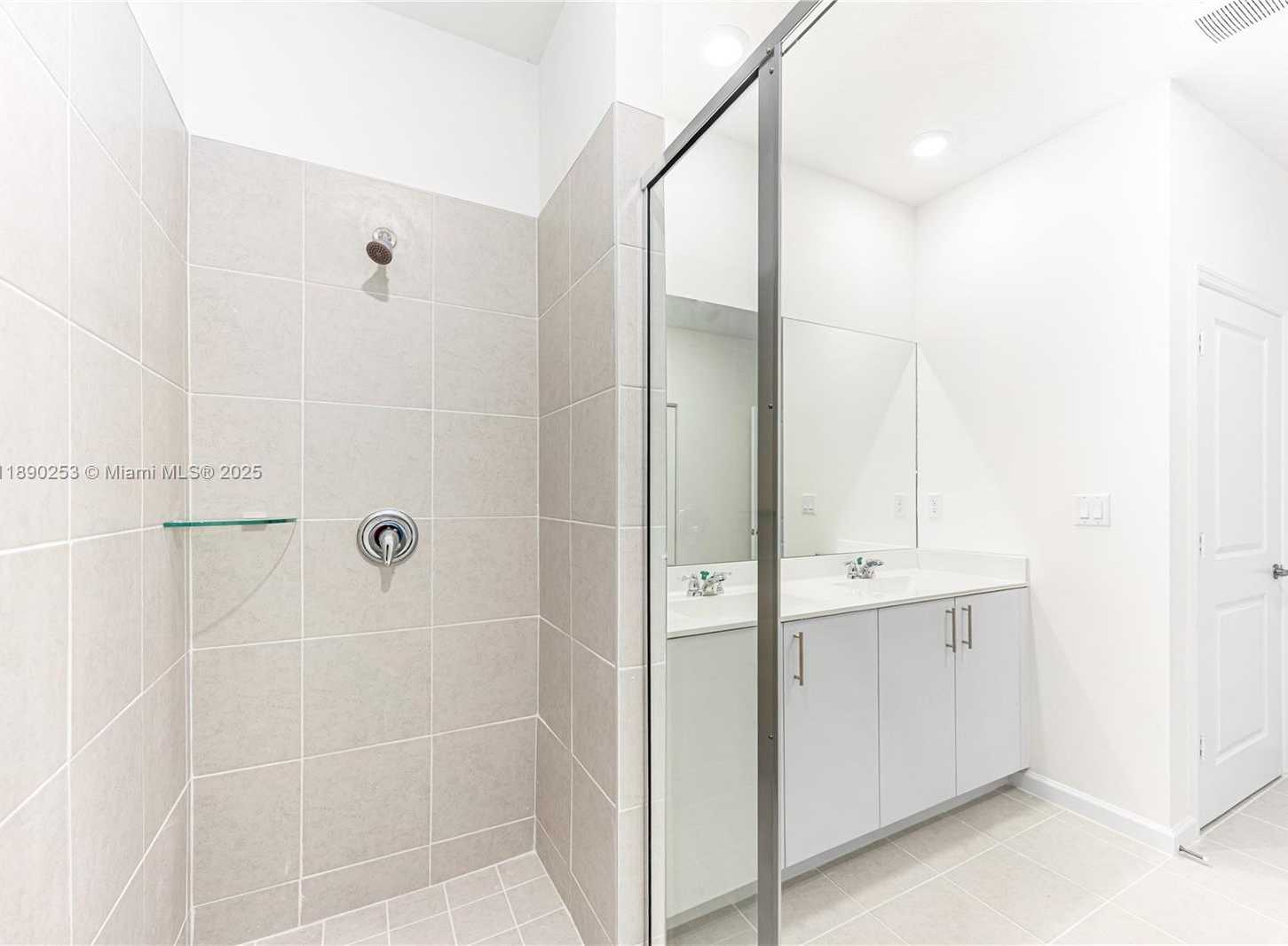 Small Image of 2232 SOUTH EAST 30TH ST #1, Homestead Number 15