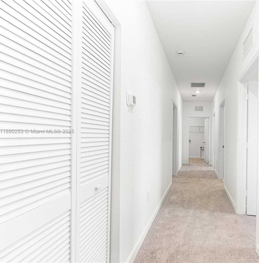 Small Image of 2232 SOUTH EAST 30TH ST #1, Homestead Number 8