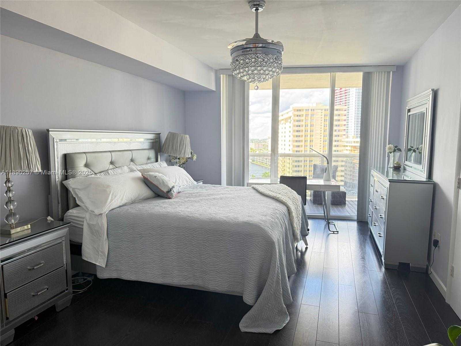 Small Image of 1850 SOUTH OCEAN DR #1106, Hallandale Beach Number 14
