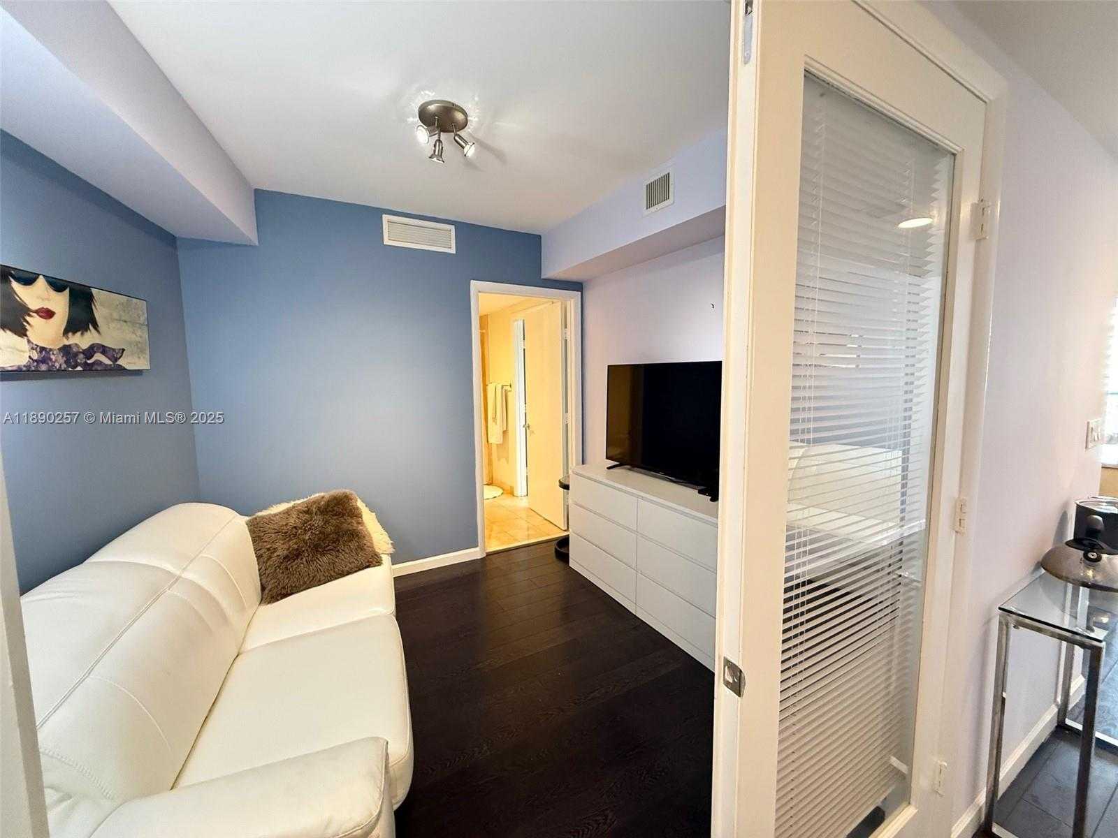 Small Image of 1850 SOUTH OCEAN DR #1106, Hallandale Beach Number 18