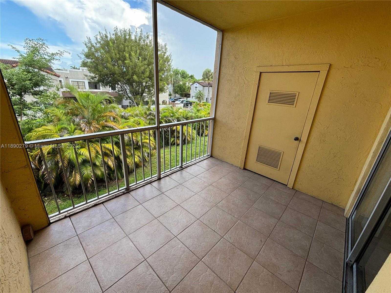 Small Image of 15325 SOUTH WEST 106TH TER #608, Miami Number 9