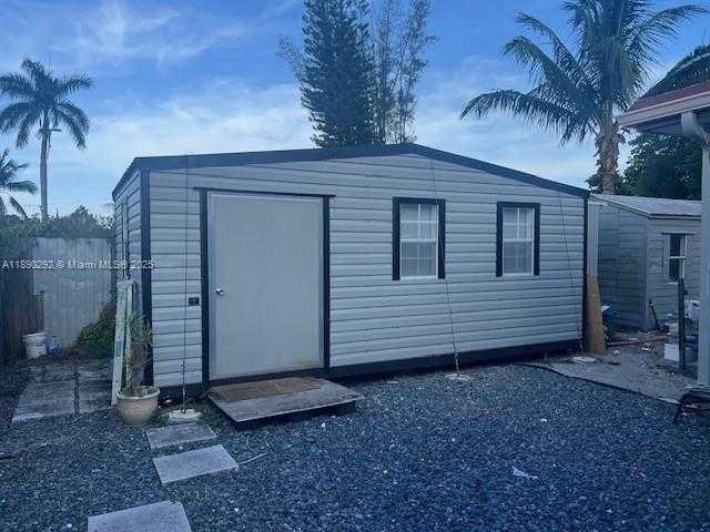 Small Image of 4150 SOUTH WEST 56TH TER, Davie Number 36