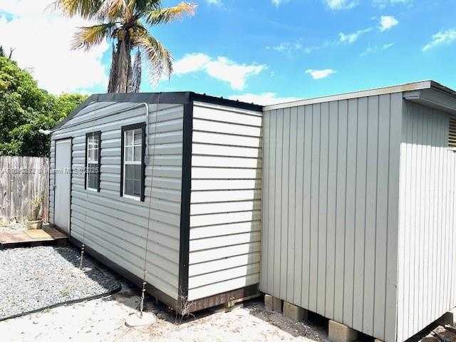Small Image of 4150 SOUTH WEST 56TH TER, Davie Number 52