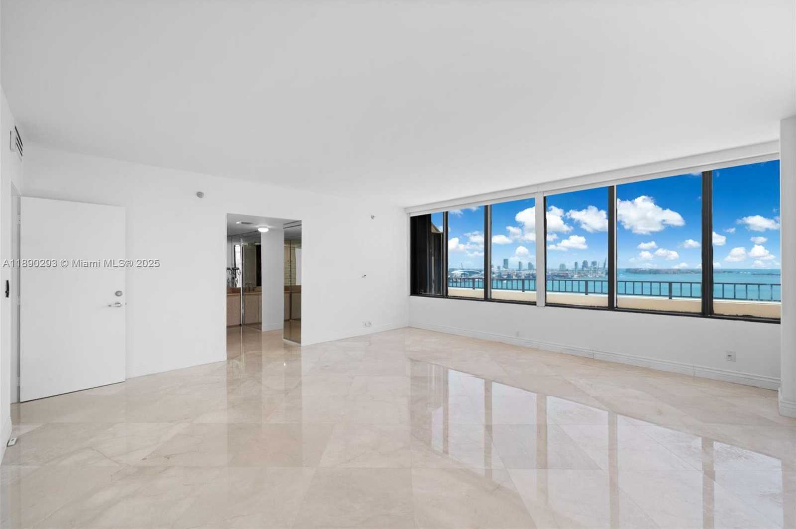 Small Image of 520 BRICKELL KEY DR #UPH-03, Miami Number 15