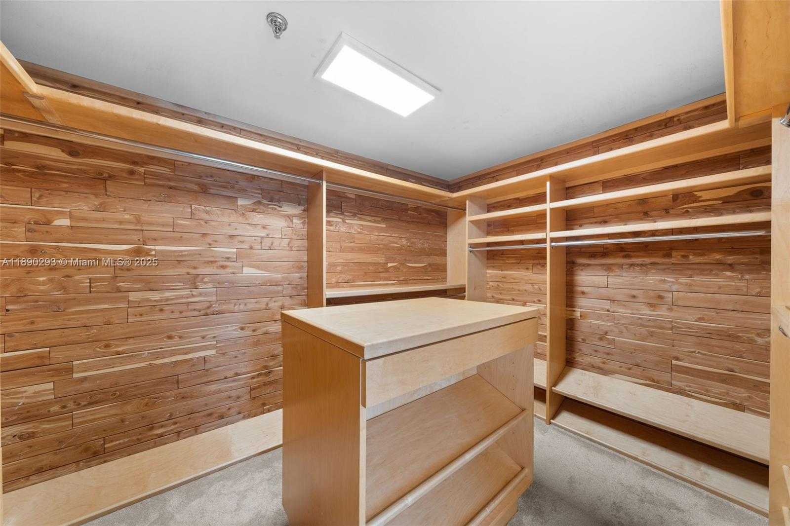 Small Image of 520 BRICKELL KEY DR #UPH-03, Miami Number 33