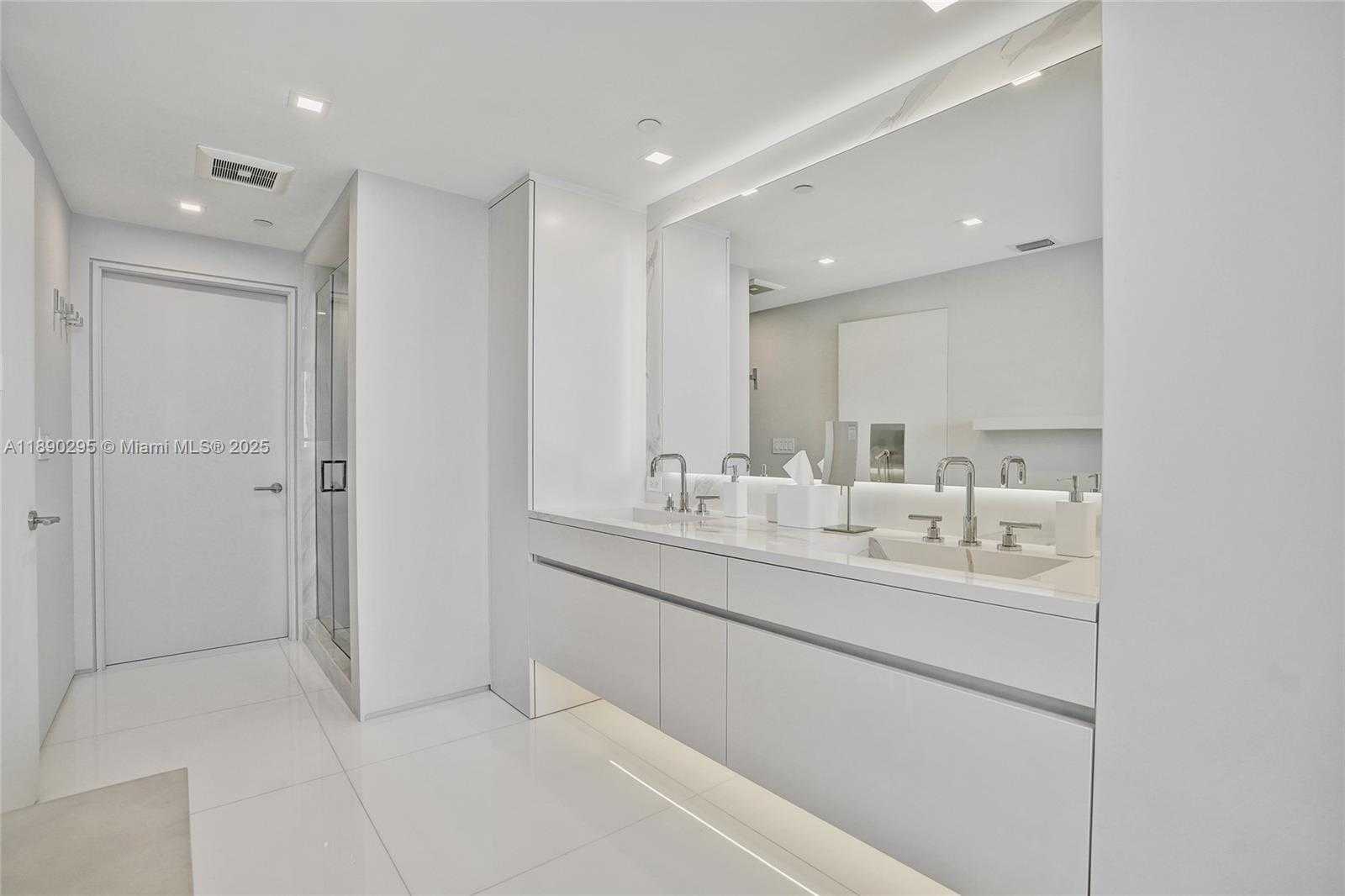 Small Image of 17875 COLLINS AVE #3101, Sunny Isles Beach Number 25