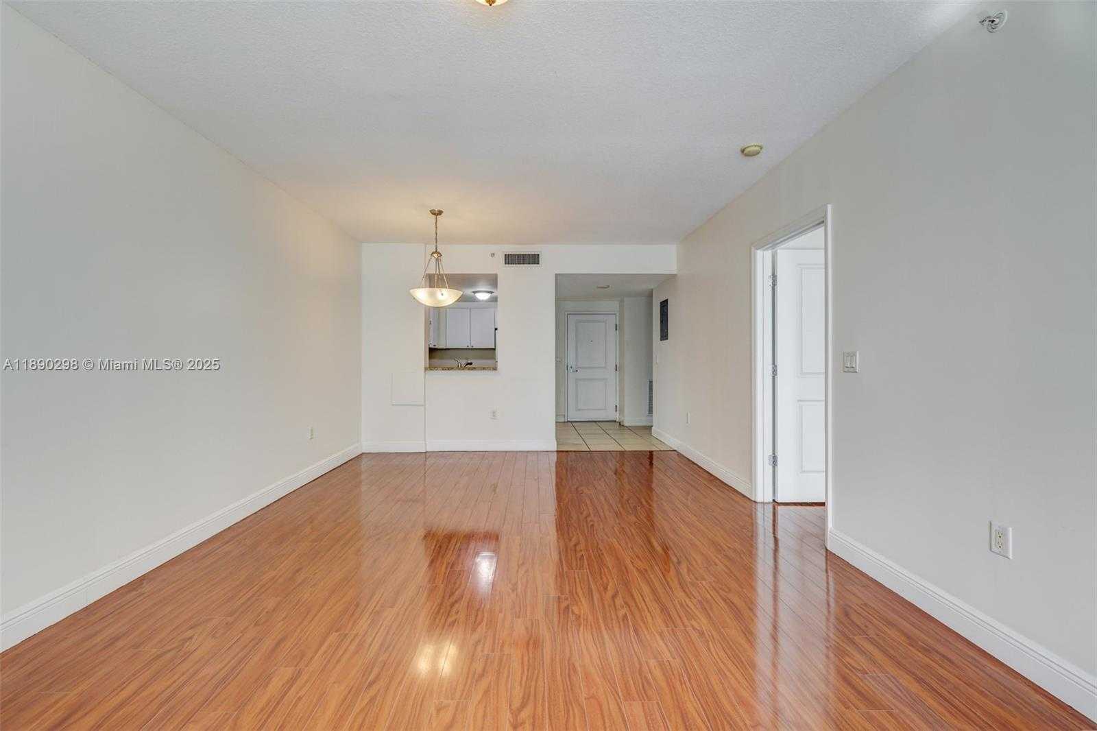 Small Image of 1250 SOUTH MIAMI AVE #1010, Miami Number 7