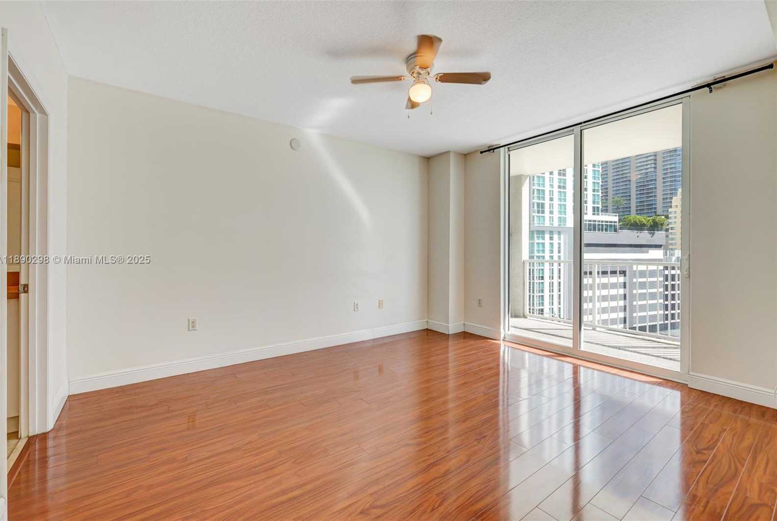 Small Image of 1250 SOUTH MIAMI AVE #1010, Miami Number 8