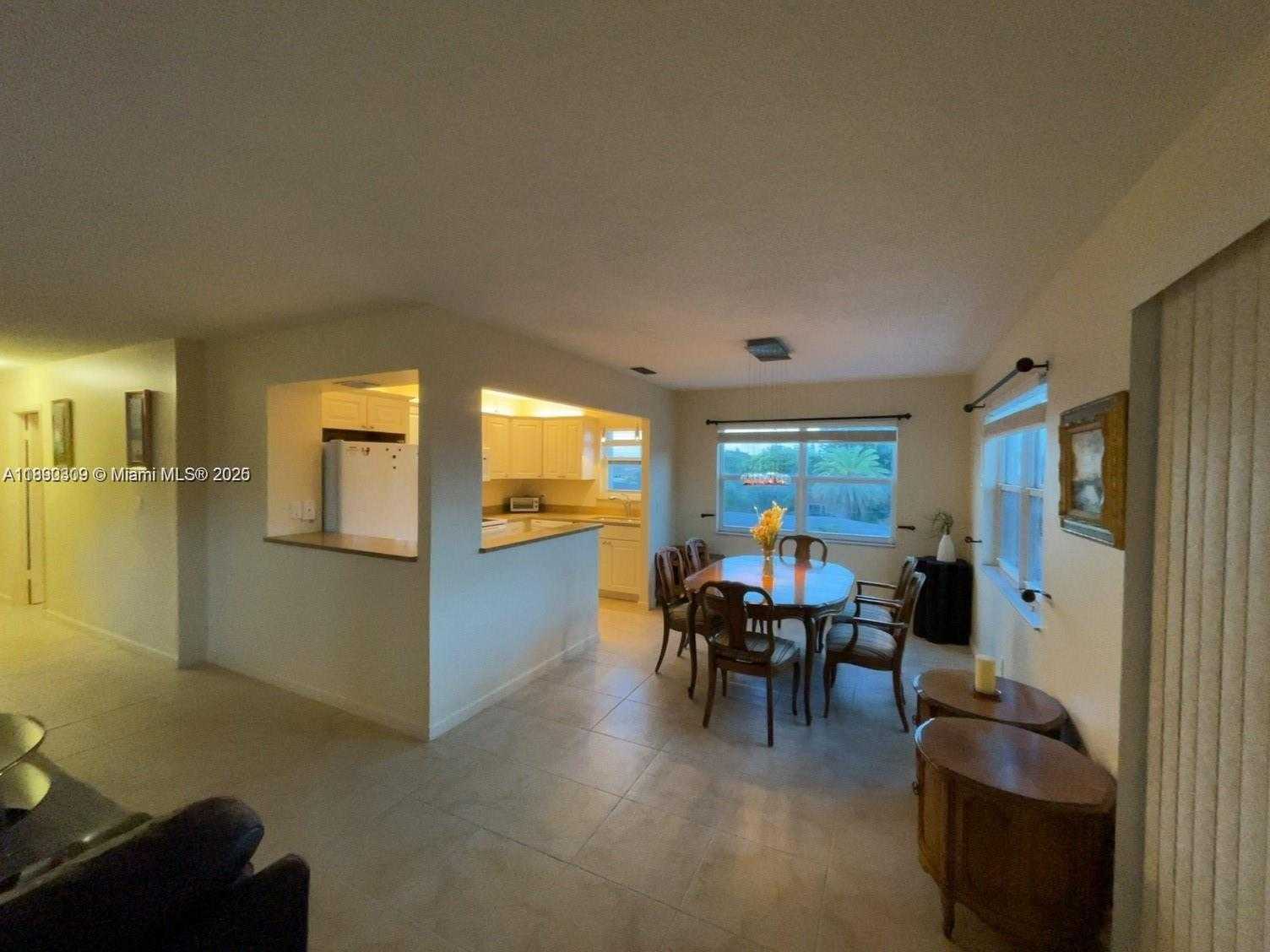 Small Image of 1701 BUCHANAN ST #301, Hollywood Number 2