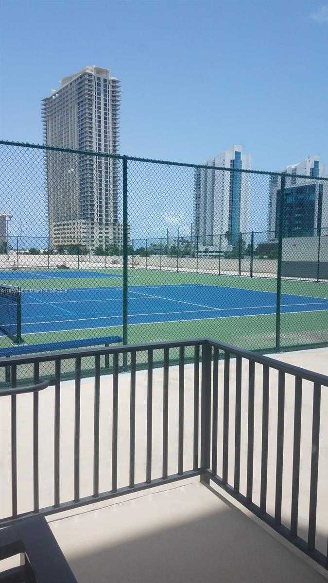 Small Image of 16919 NORTH BAY RD #408, Sunny Isles Beach Number 15