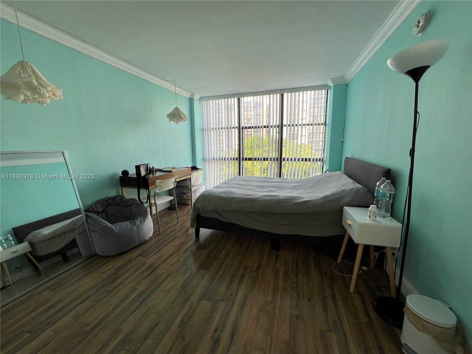 Small Image of 16919 NORTH BAY RD #408, Sunny Isles Beach Number 20