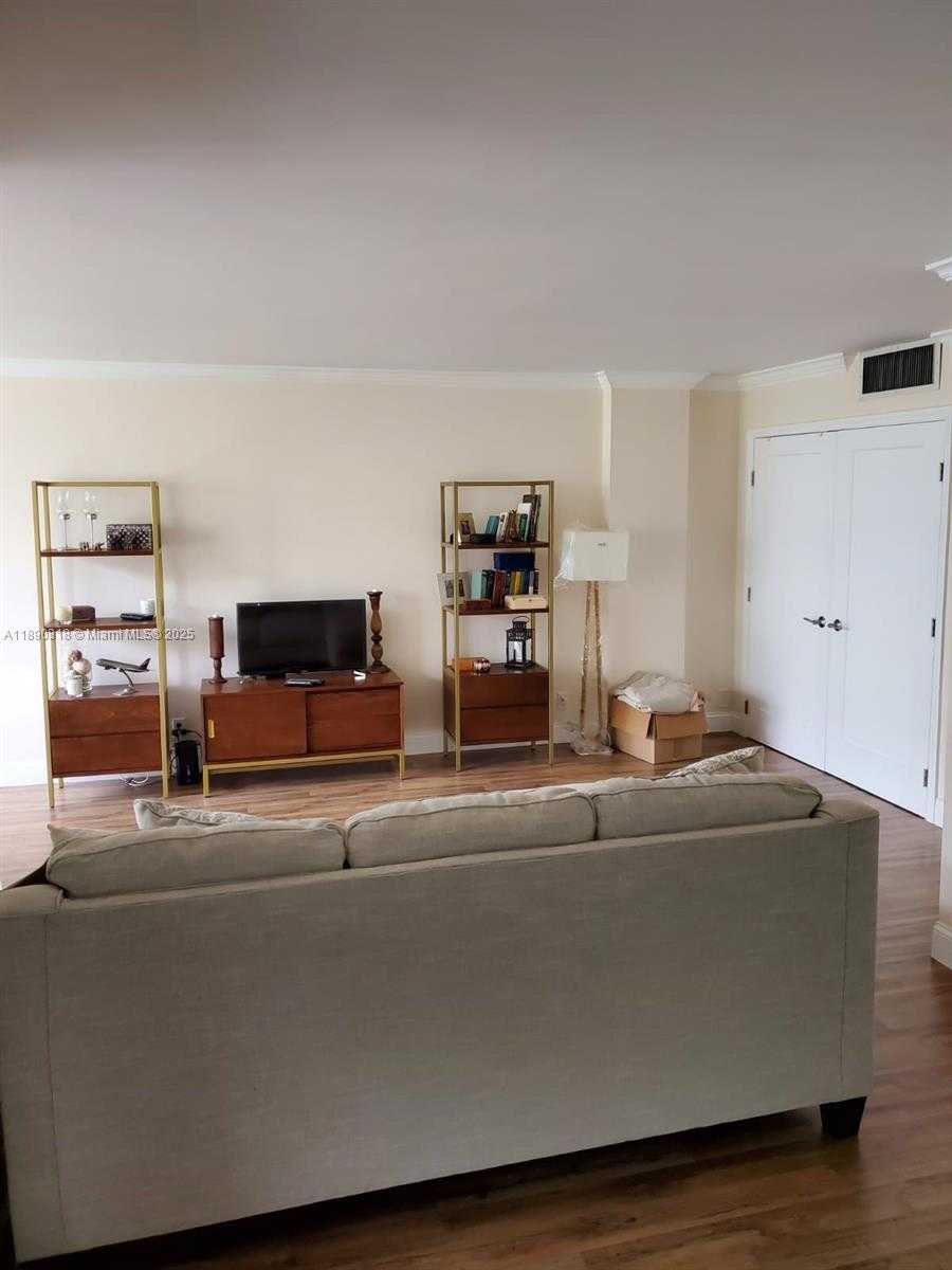 Small Image of 16919 NORTH BAY RD #408, Sunny Isles Beach Number 28