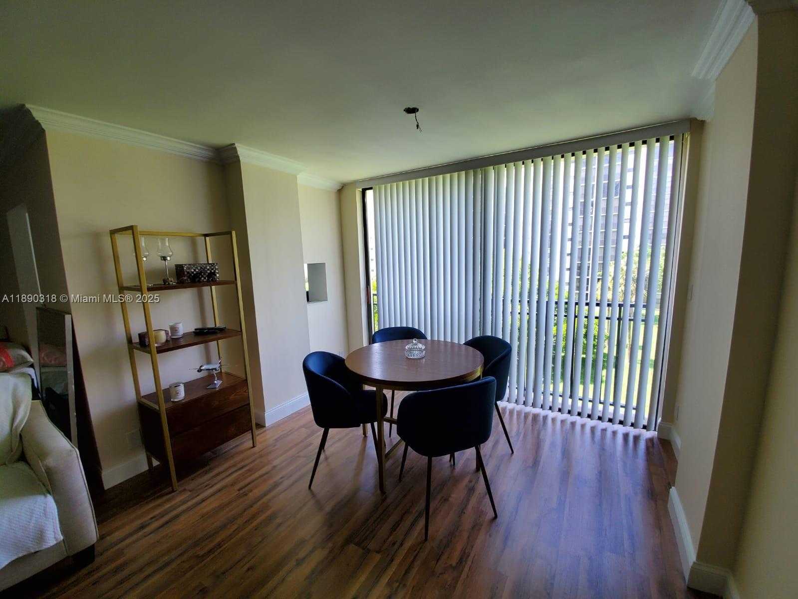 Small Image of 16919 NORTH BAY RD #408, Sunny Isles Beach Number 3