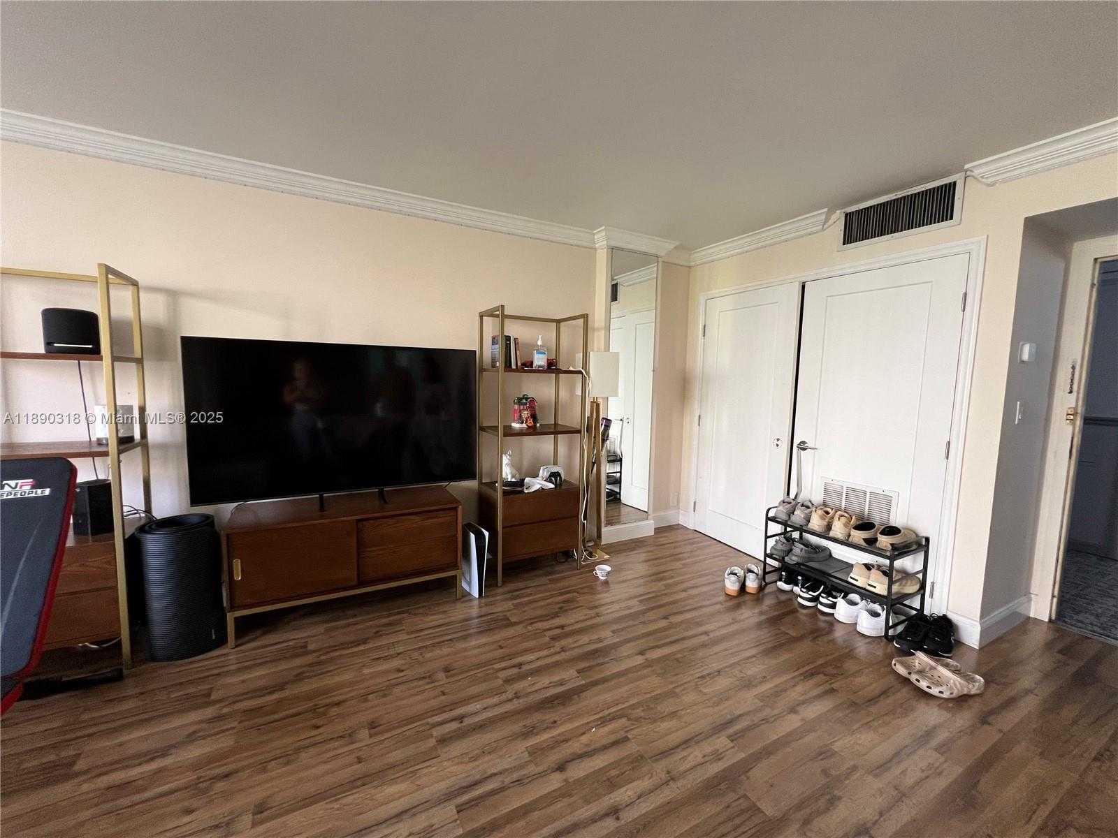 Small Image of 16919 NORTH BAY RD #408, Sunny Isles Beach Number 33