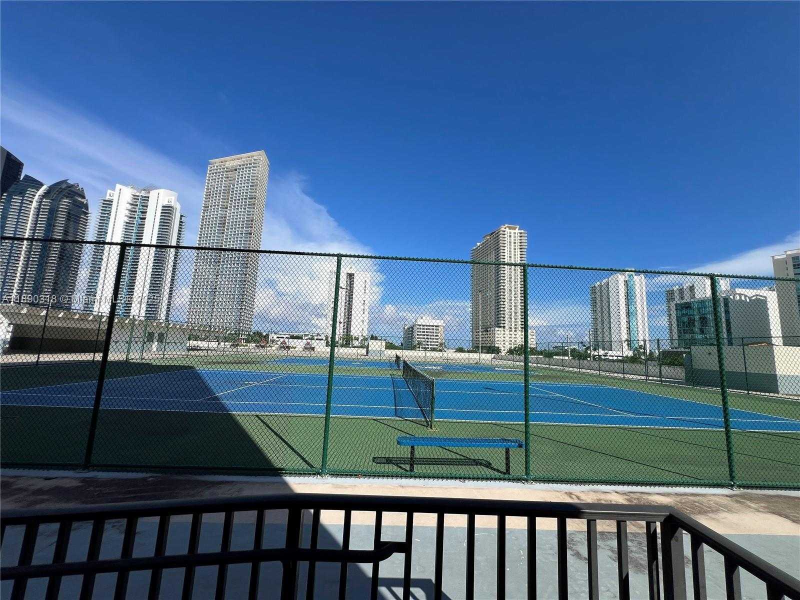 Small Image of 16919 NORTH BAY RD #408, Sunny Isles Beach Number 38