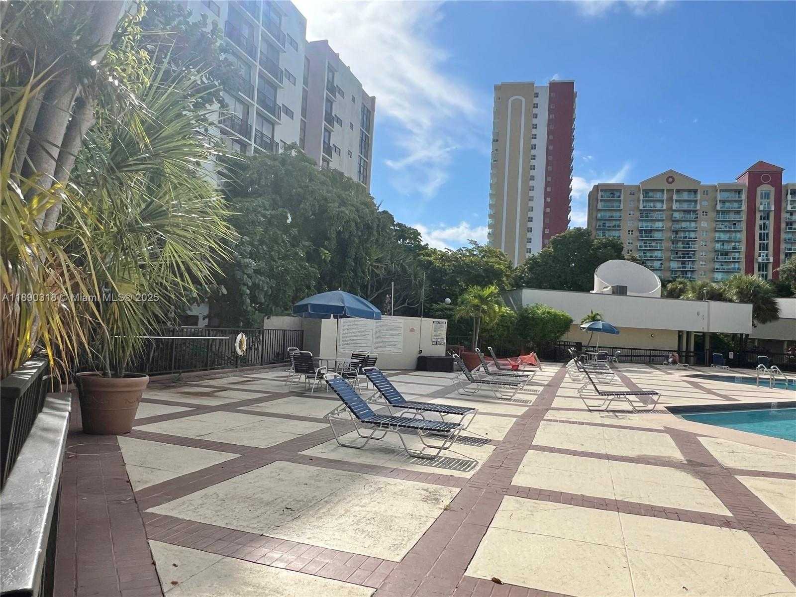 Small Image of 16919 NORTH BAY RD #408, Sunny Isles Beach Number 40