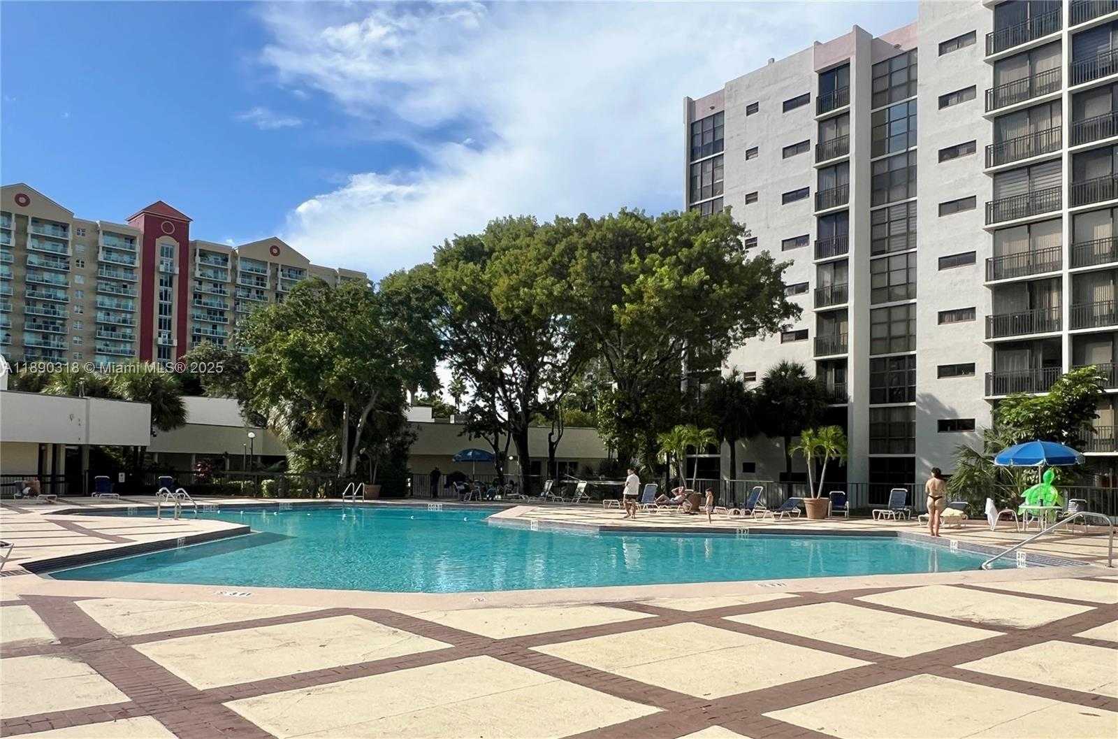 Small Image of 16919 NORTH BAY RD #408, Sunny Isles Beach Number 41
