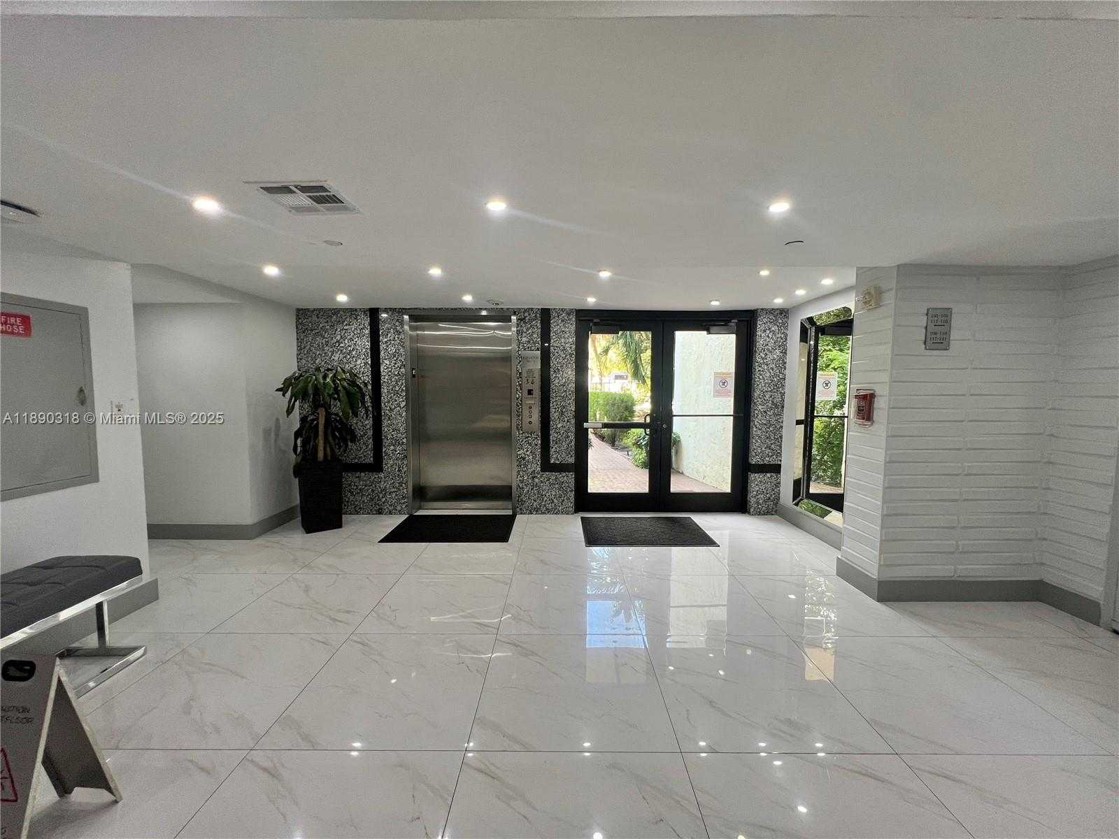 Small Image of 16919 NORTH BAY RD #408, Sunny Isles Beach Number 44