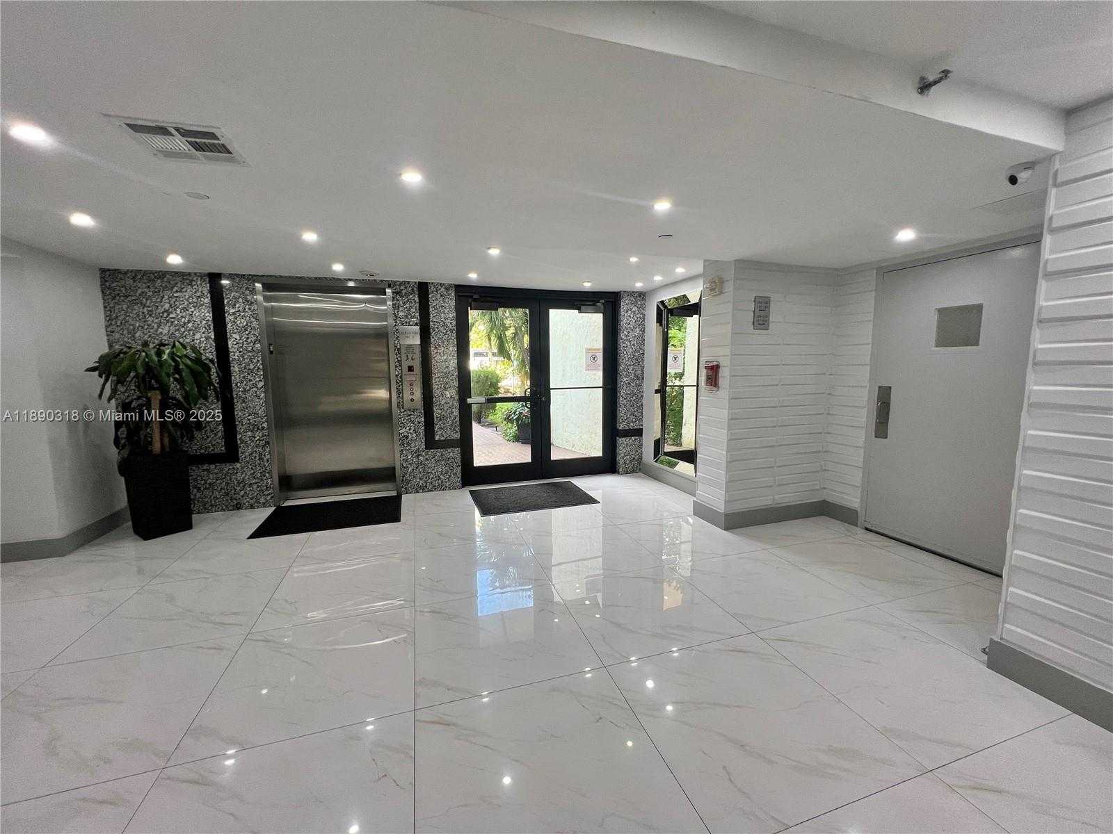 Small Image of 16919 NORTH BAY RD #408, Sunny Isles Beach Number 47