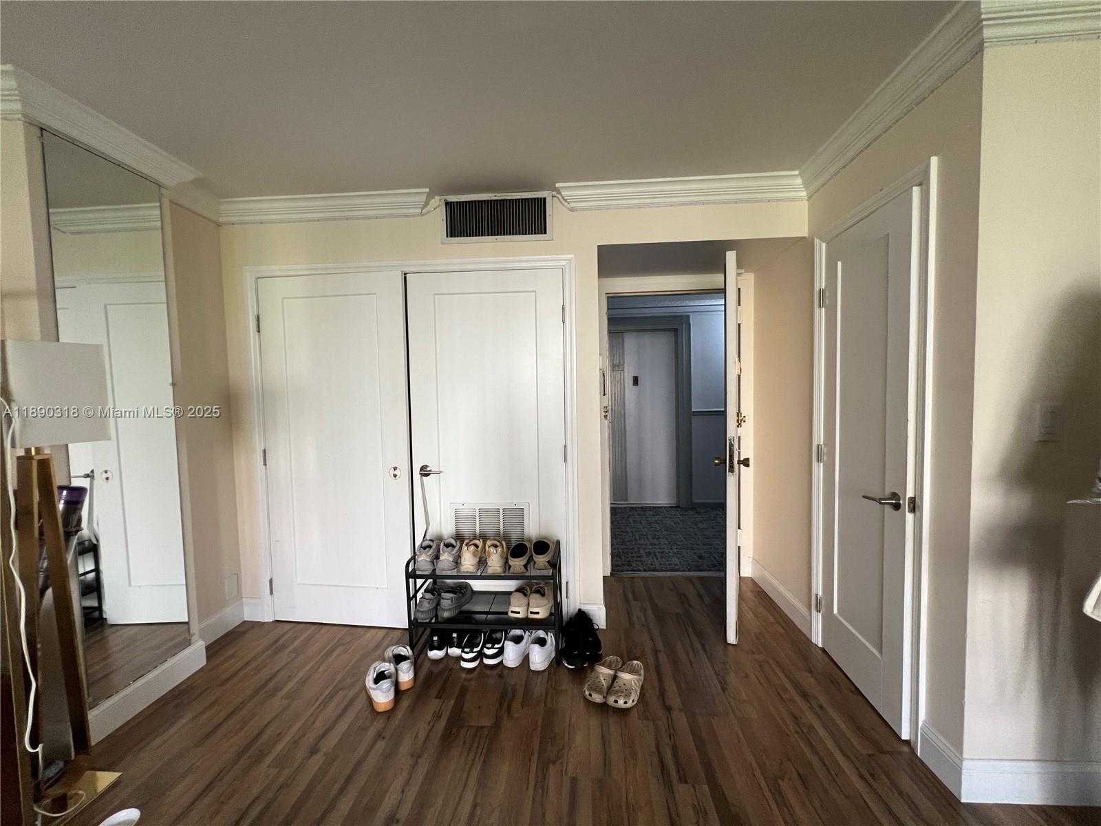 Small Image of 16919 NORTH BAY RD #408, Sunny Isles Beach Number 6