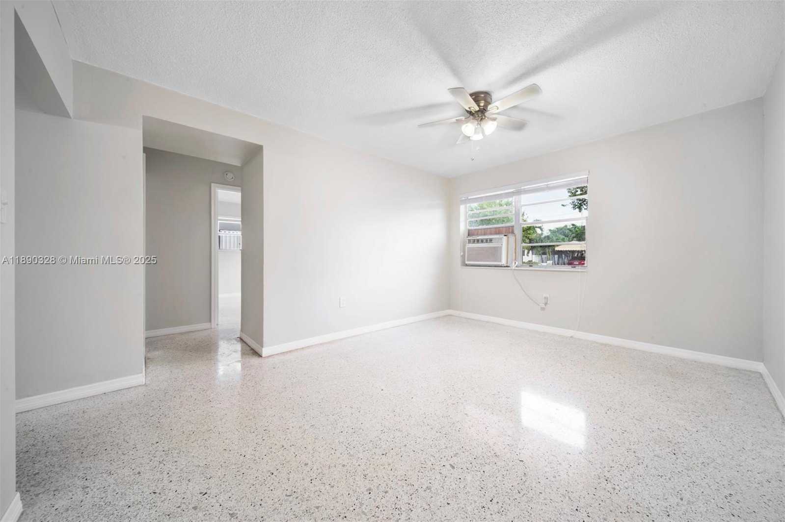Small Image of 40 WEST 4TH ST #1, Hialeah Number 11