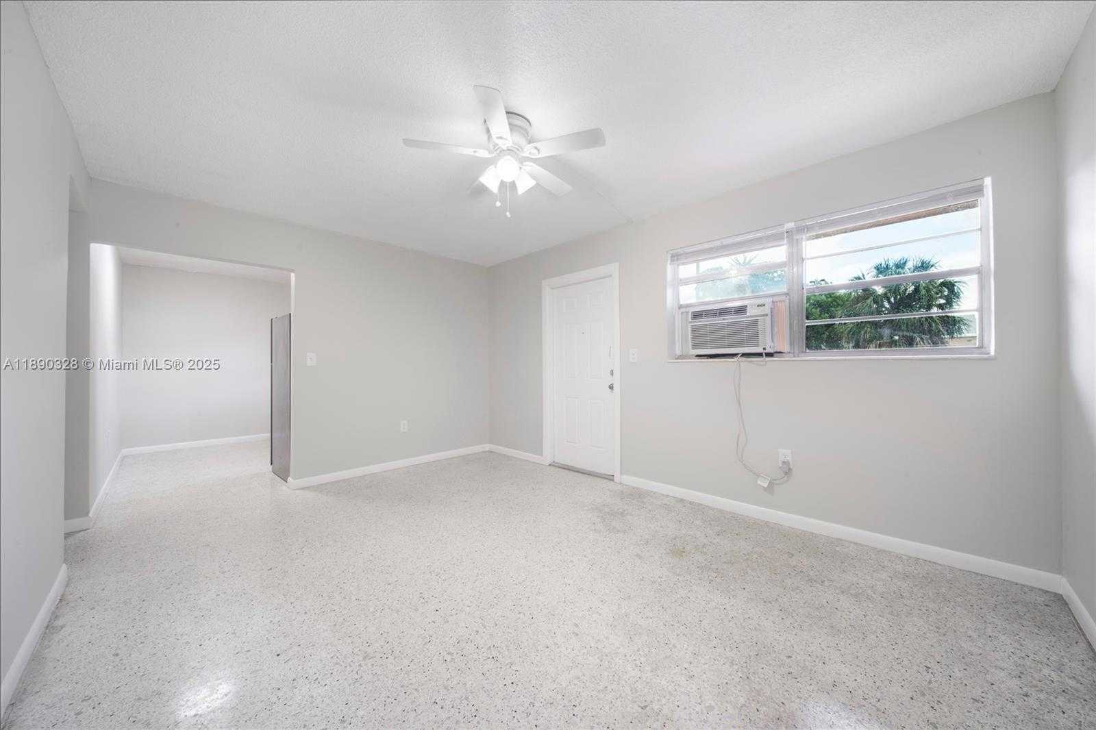 Small Image of 40 WEST 4TH ST #1, Hialeah Number 19