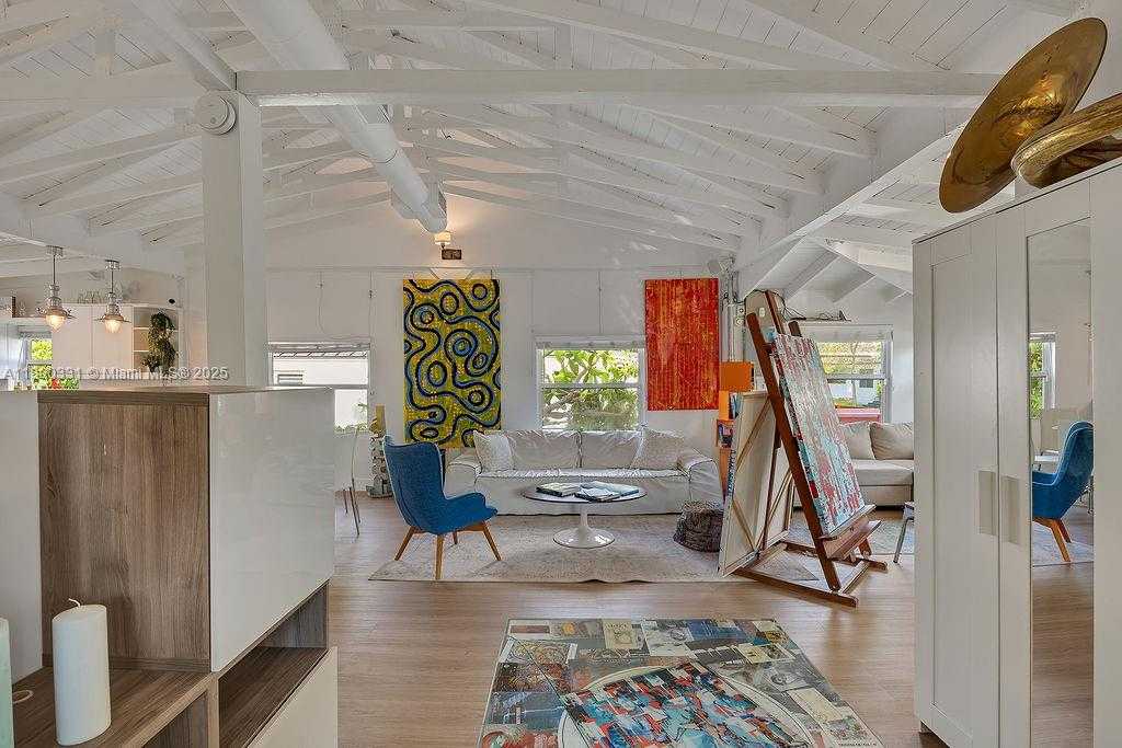 Small Image of 122 FLORIDA AVE, Coral Gables Number 5
