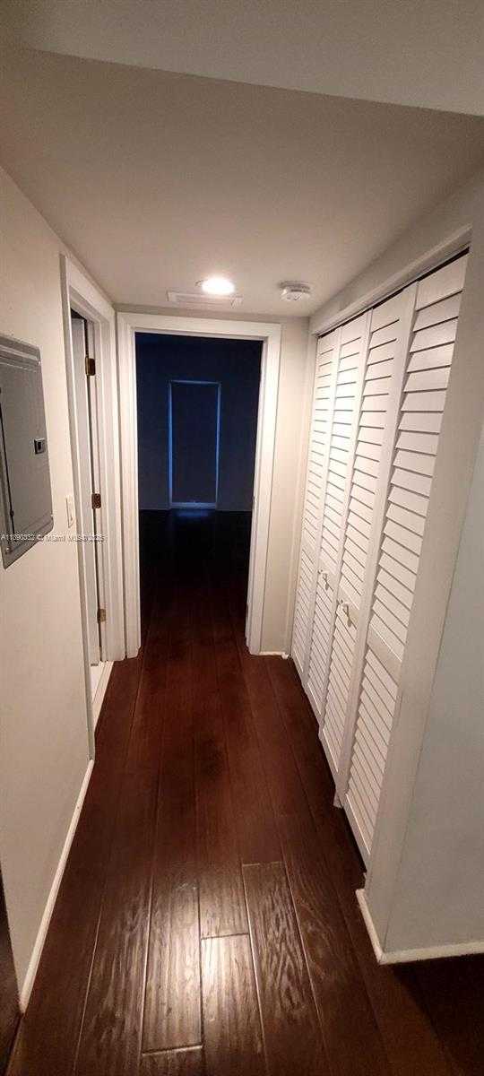 Small Image of 7333 DICKENS AVE #1, Miami Beach Number 12