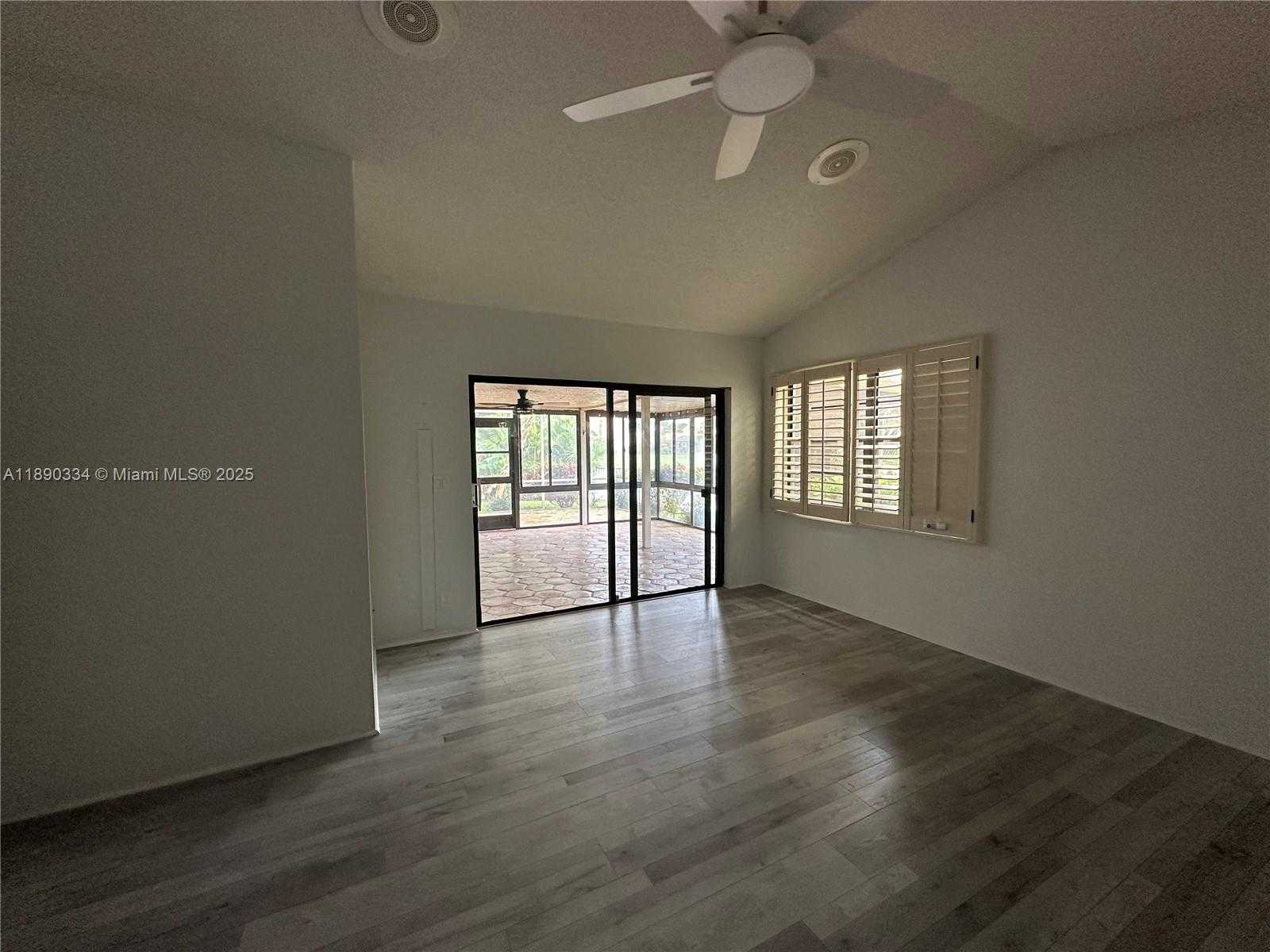 Small Image of 13174 LA LIQUE CT #13174, Palm Beach Gardens Number 11