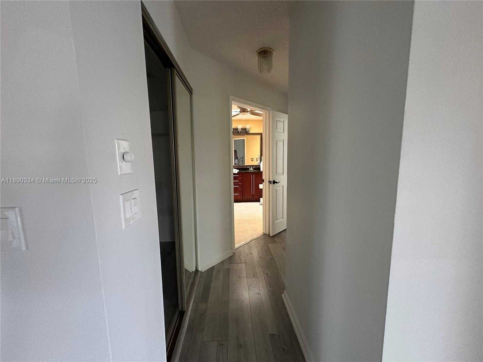 Small Image of 13174 LA LIQUE CT #13174, Palm Beach Gardens Number 12