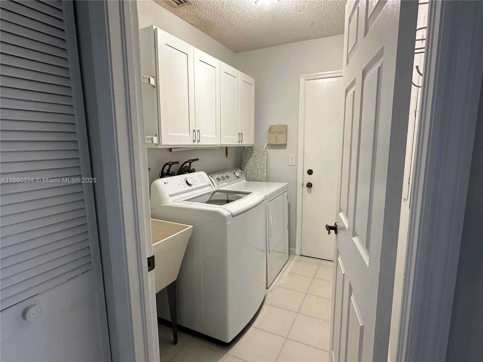 Small Image of 13174 LA LIQUE CT #13174, Palm Beach Gardens Number 3