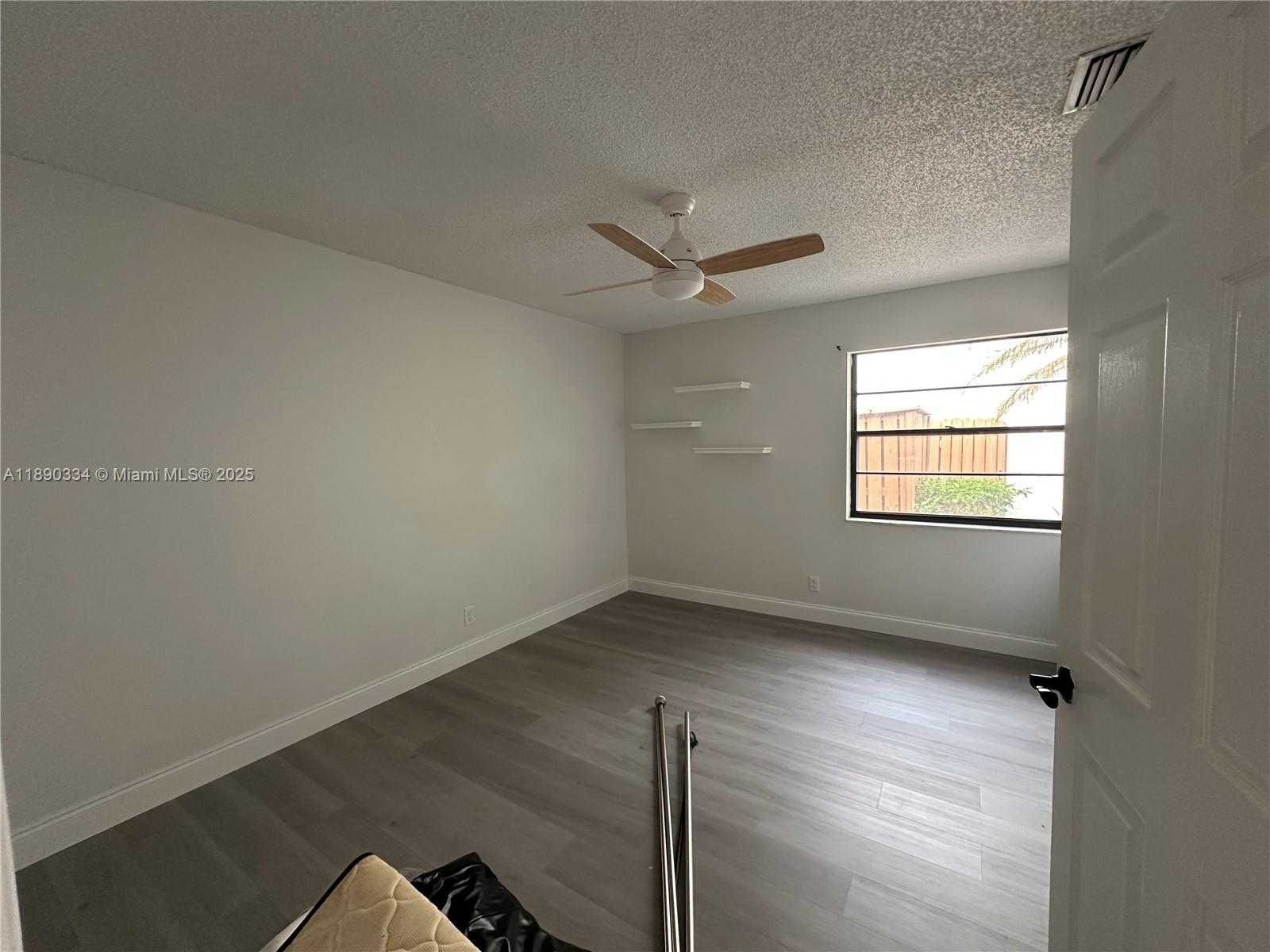 Small Image of 13174 LA LIQUE CT #13174, Palm Beach Gardens Number 4