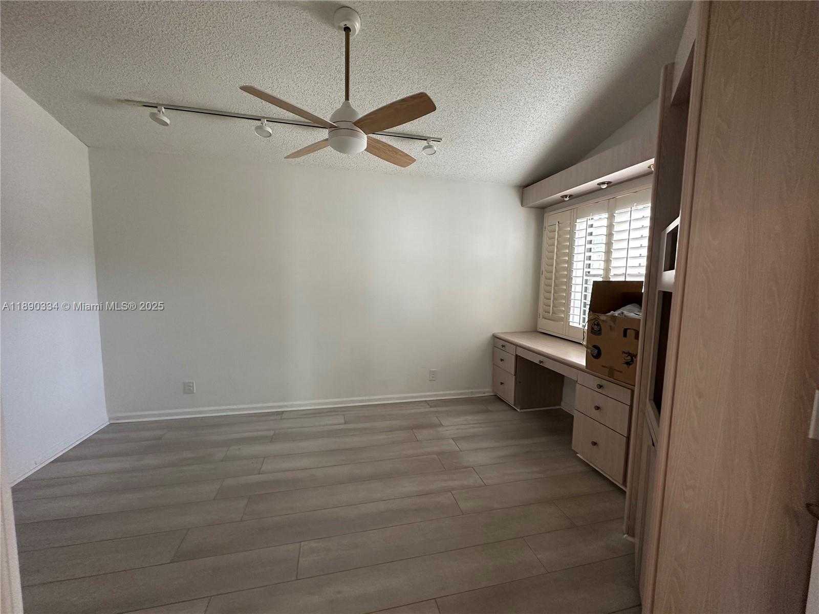 Small Image of 13174 LA LIQUE CT #13174, Palm Beach Gardens Number 6
