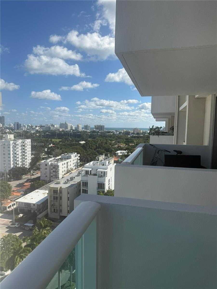 Small Image of 1200 WEST AVE #1520, Miami Beach Number 6