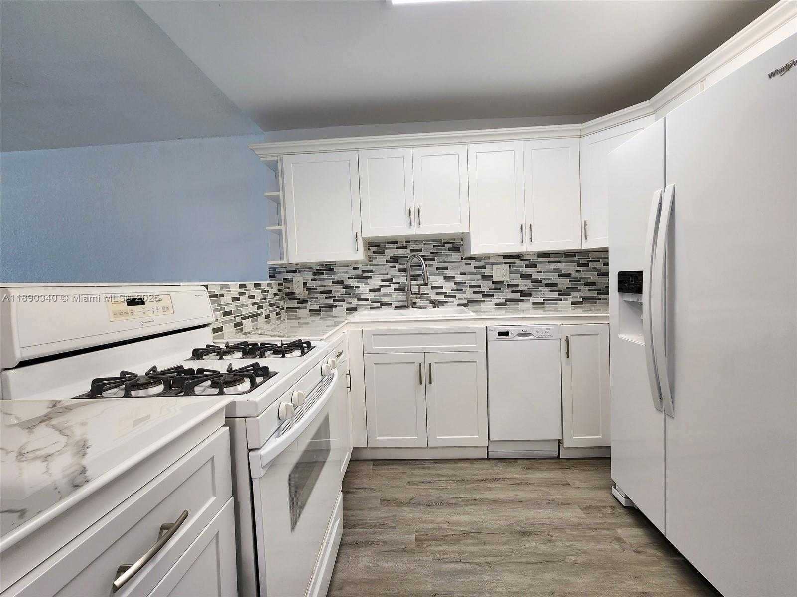 Small Image of 2030 SOUTH OCEAN DR #502, Hallandale Beach Number 11