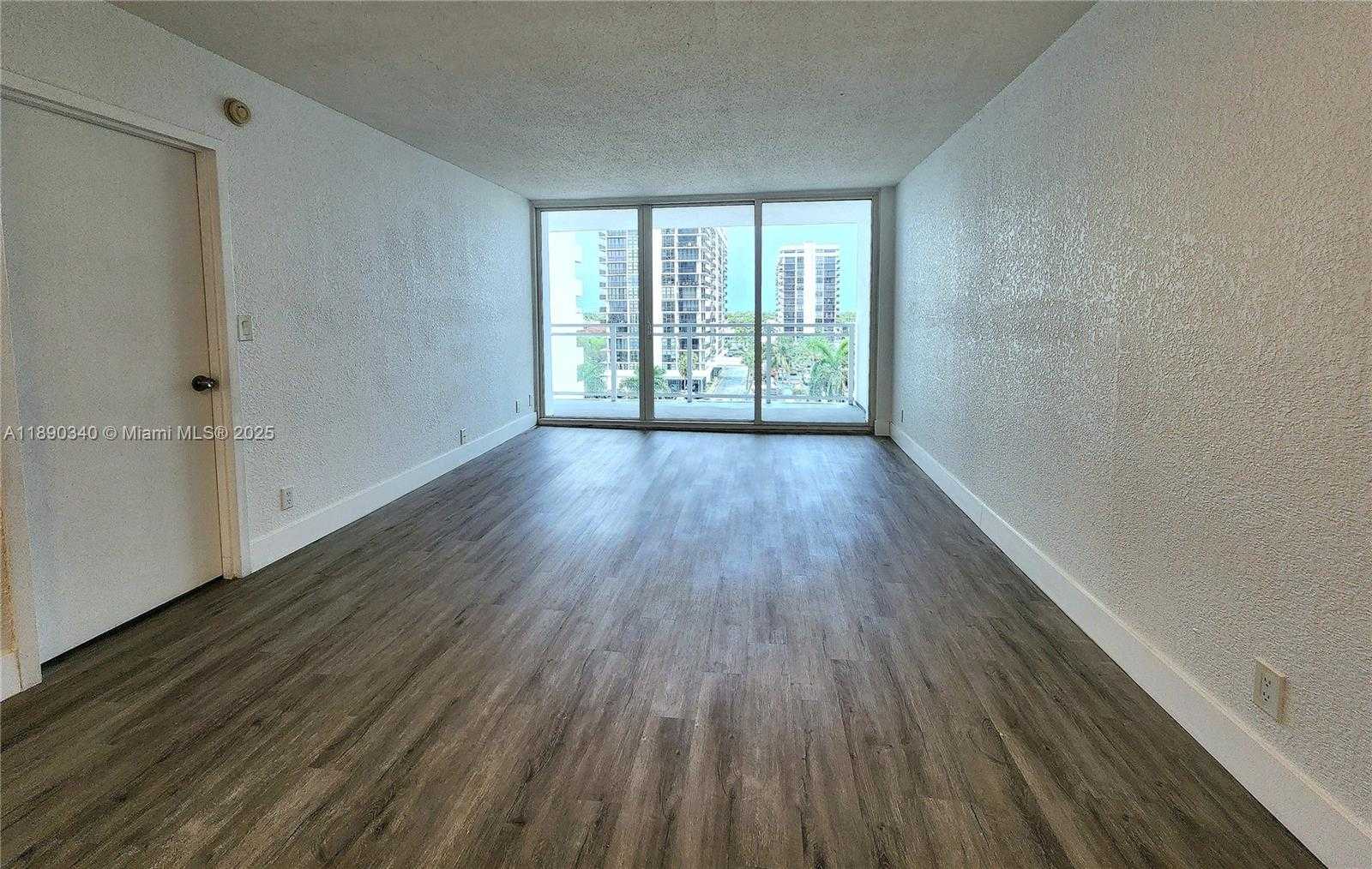 Small Image of 2030 SOUTH OCEAN DR #502, Hallandale Beach Number 13