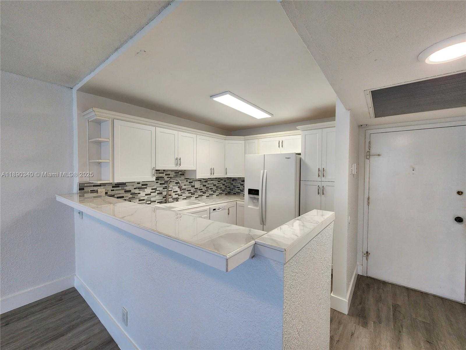 Small Image of 2030 SOUTH OCEAN DR #502, Hallandale Beach Number 9