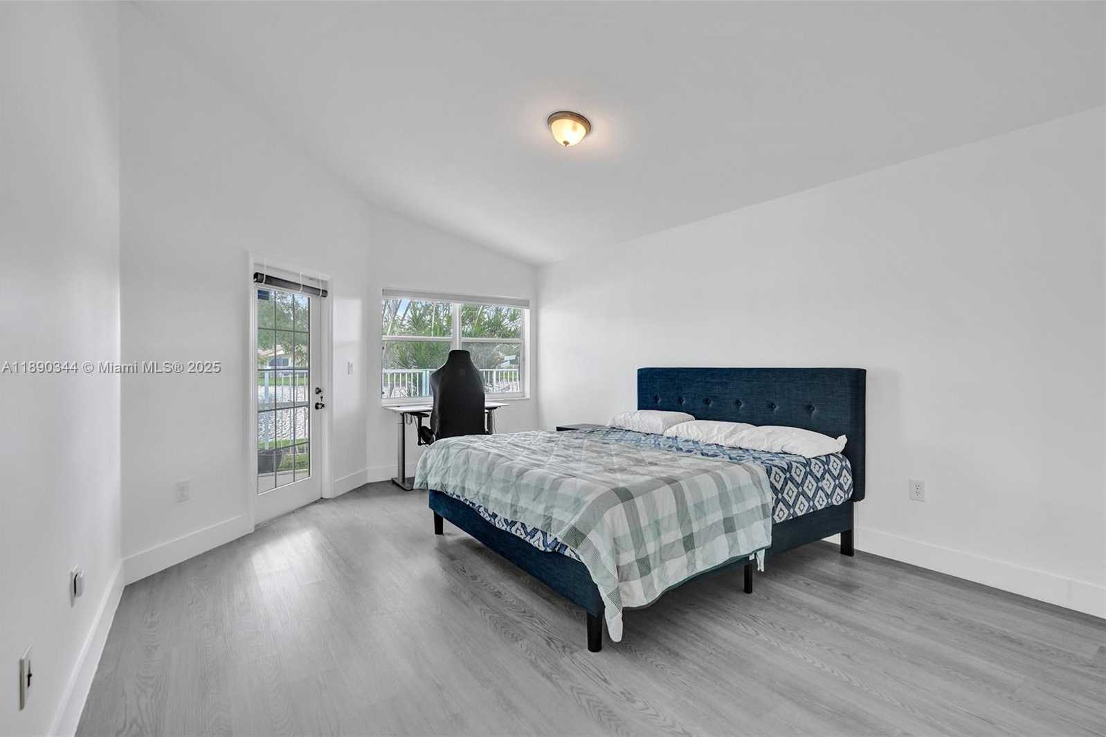 Small Image of 4108 SAPPHIRE TER, Weston Number 17