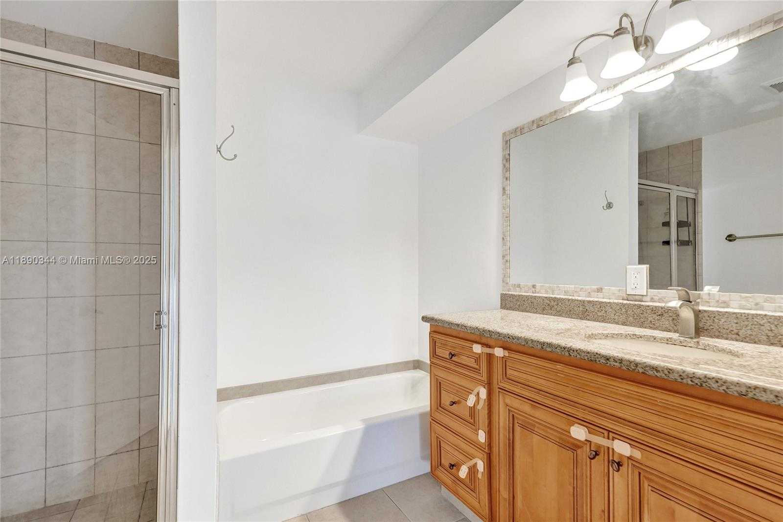 Small Image of 4108 SAPPHIRE TER, Weston Number 19
