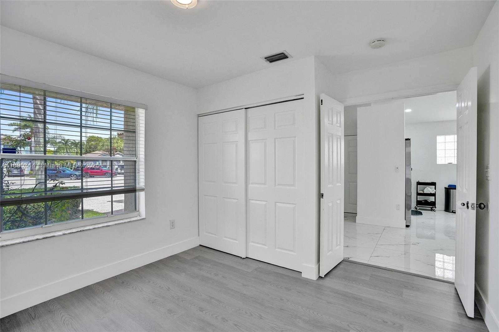 Small Image of 4108 SAPPHIRE TER, Weston Number 21