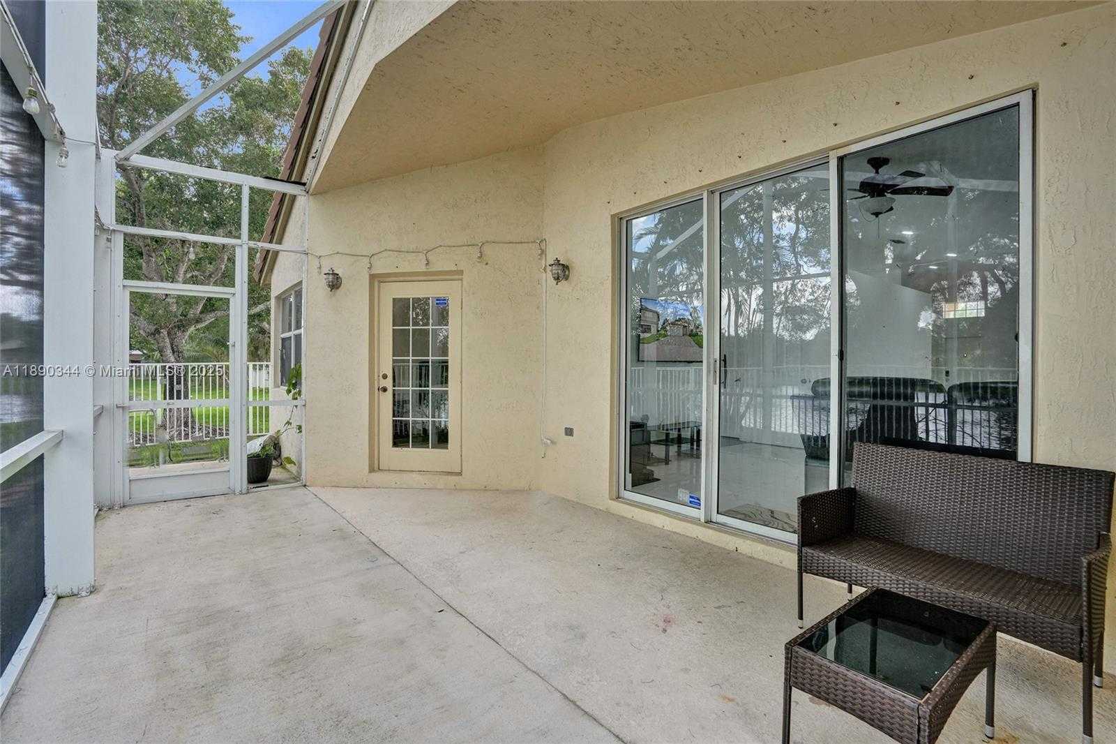 Small Image of 4108 SAPPHIRE TER, Weston Number 27