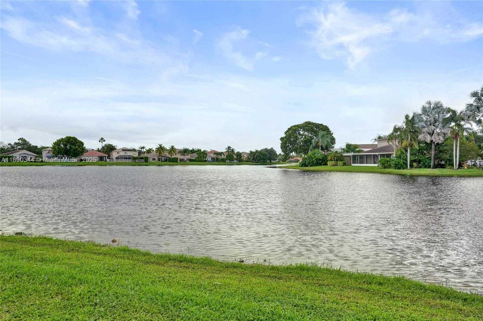 Small Image of 4108 SAPPHIRE TER, Weston Number 31