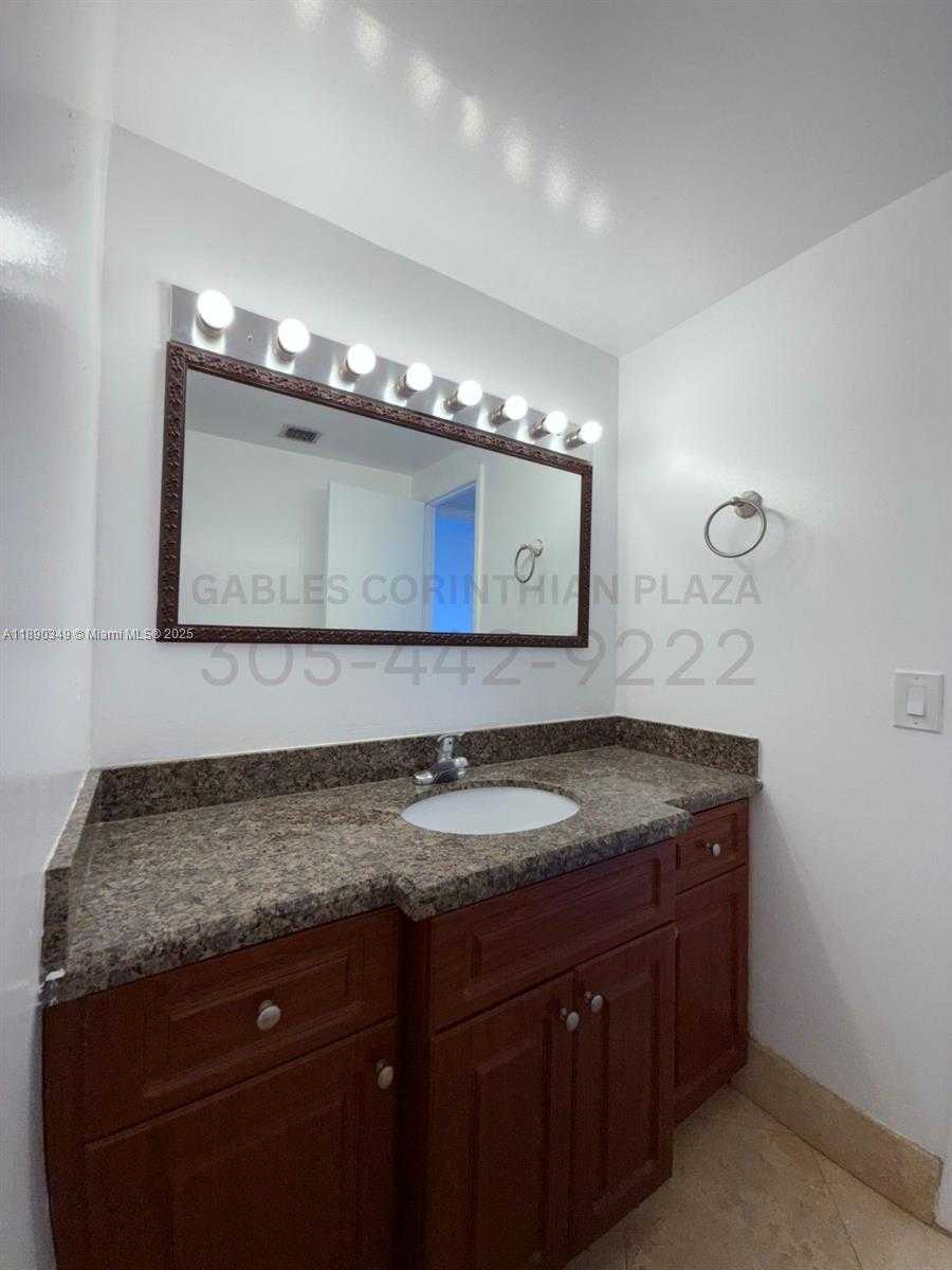 Small Image of 22 SALAMANCA AVE #502, Coral Gables Number 7