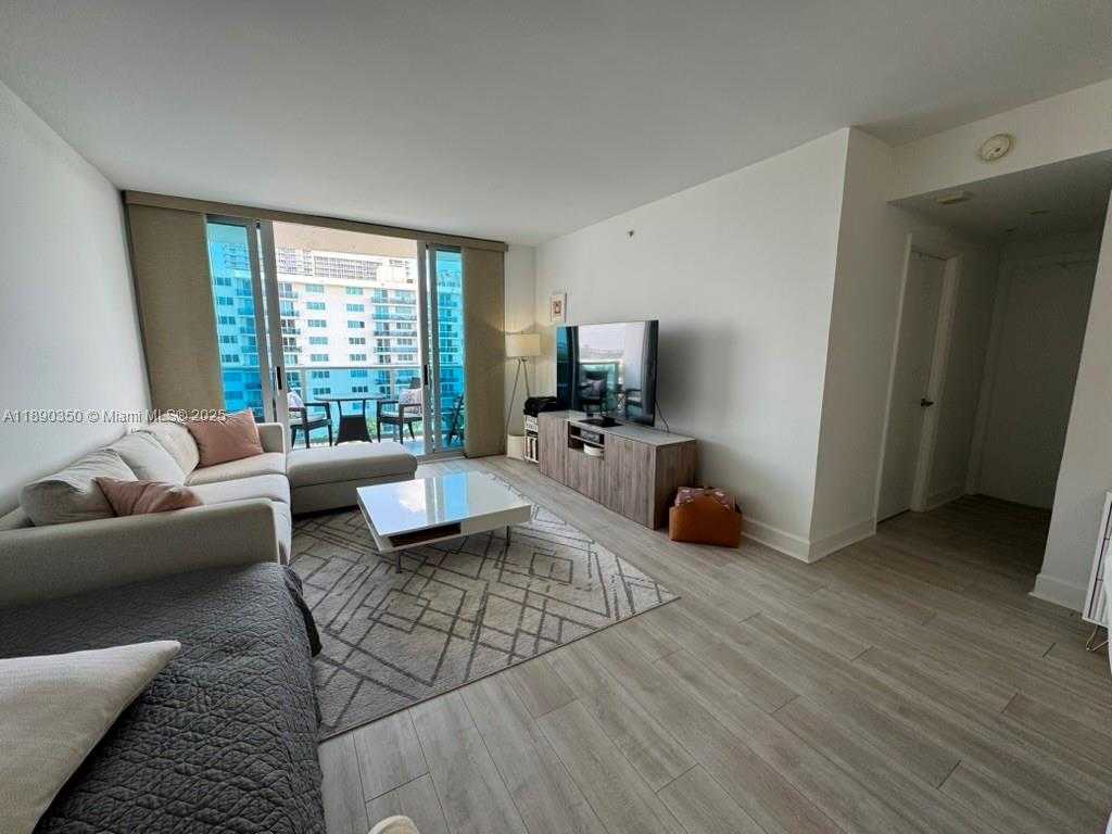 Small Image of 7501 EAST TREASURE DR #7L, North Bay Village Number 14