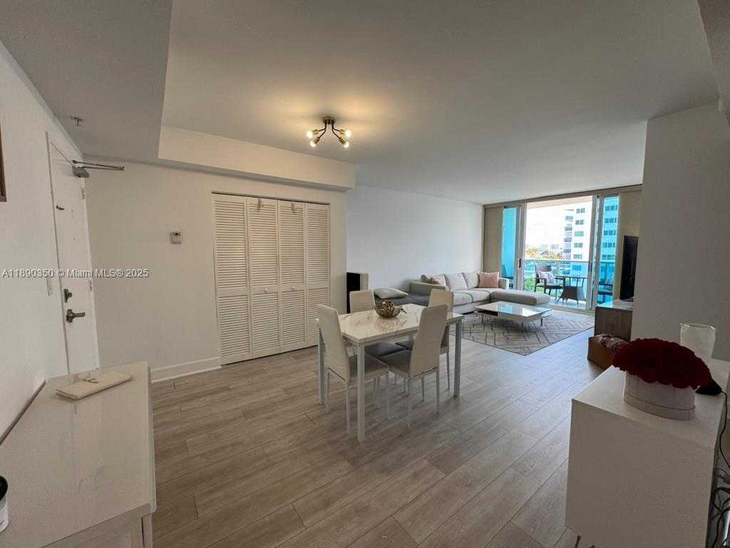 Small Image of 7501 EAST TREASURE DR #7L, North Bay Village Number 15