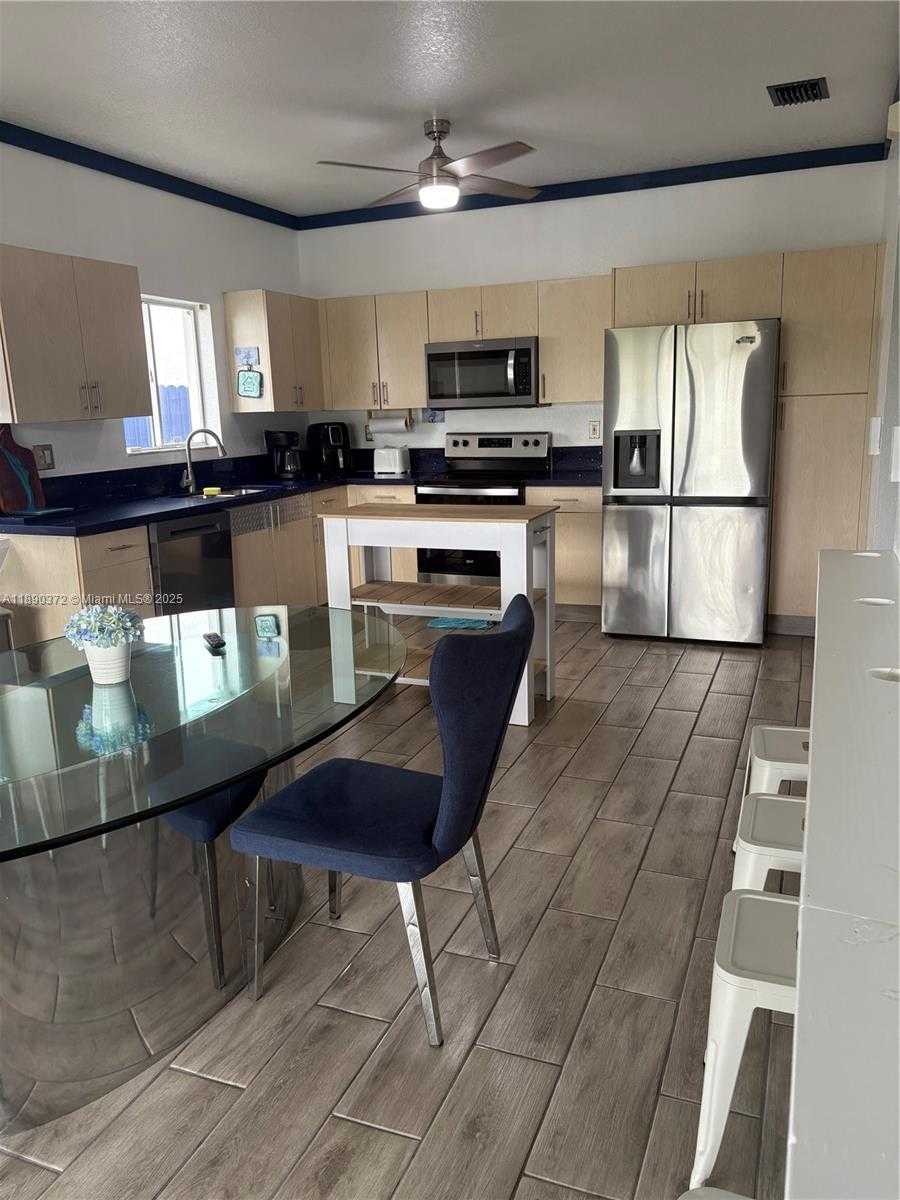Small Image of 10272 SOUTH WEST 227TH LN, Cutler Bay Number 16