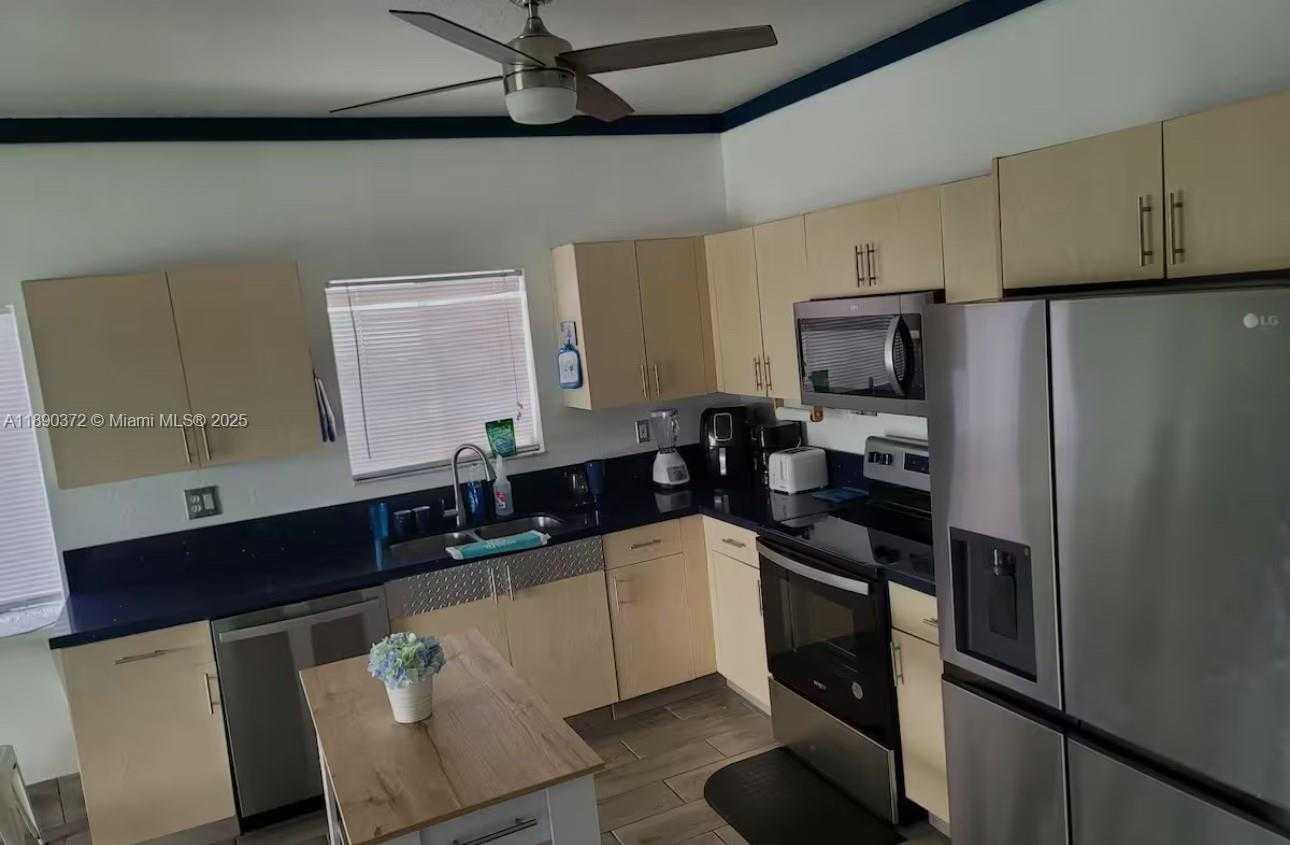 Small Image of 10272 SOUTH WEST 227TH LN, Cutler Bay Number 20