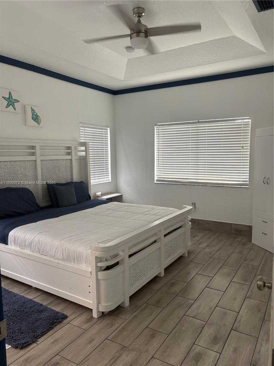 Small Image of 10272 SOUTH WEST 227TH LN, Cutler Bay Number 21