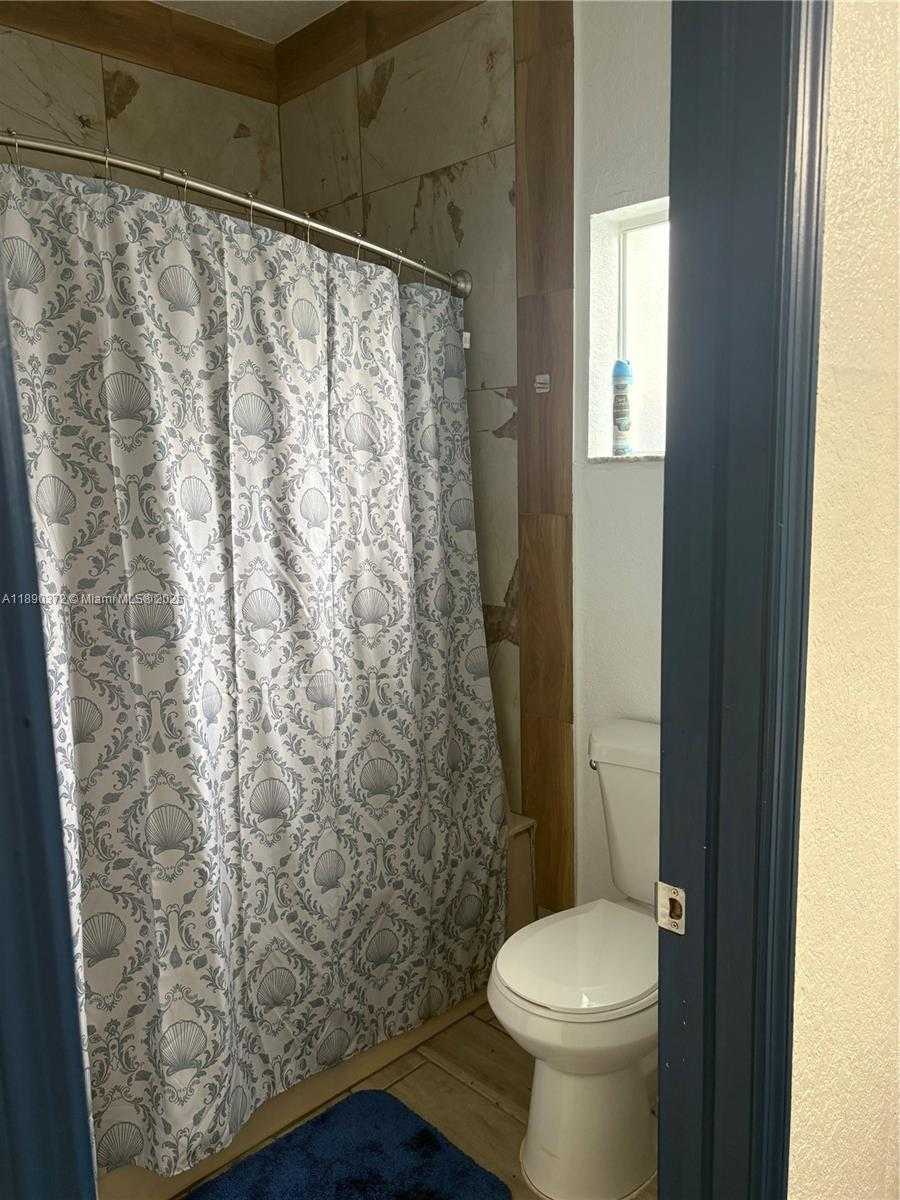 Small Image of 10272 SOUTH WEST 227TH LN, Cutler Bay Number 26