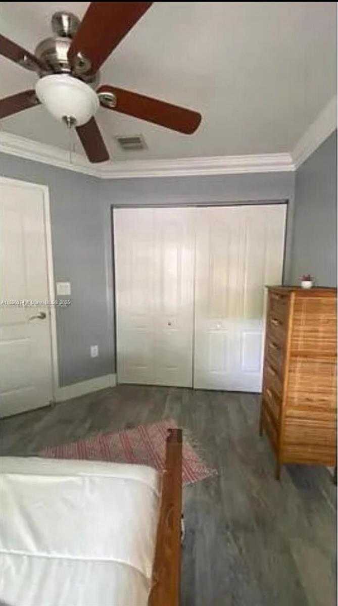 Small Image of 9000 SOUTH WEST 215TH TER, Cutler Bay Number 6